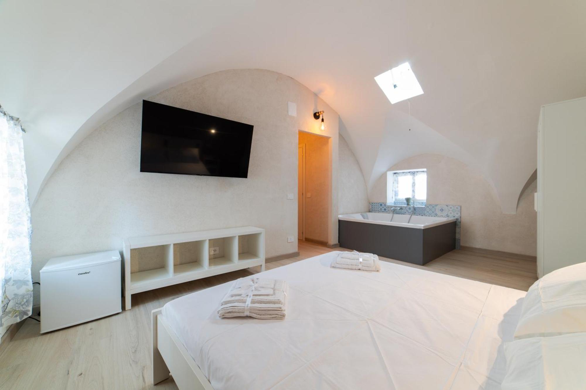 Luxurios Hot Tub-Maiori Hotel Kültér fotó