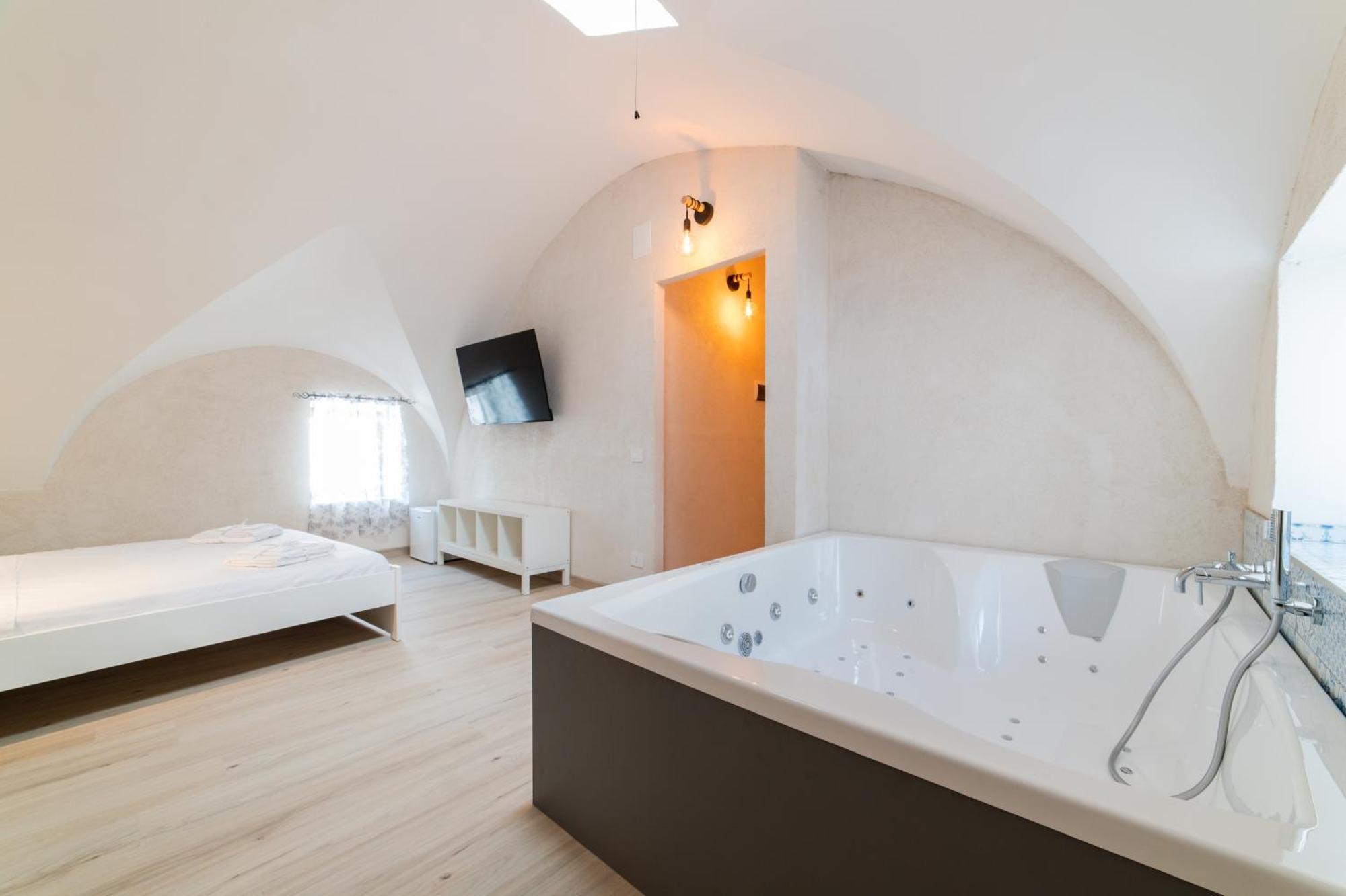 Luxurios Hot Tub-Maiori Hotel Kültér fotó